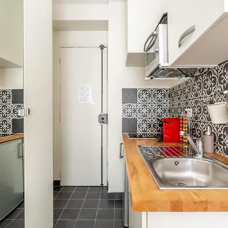 - Gabriel Peri Apartment Montrouge