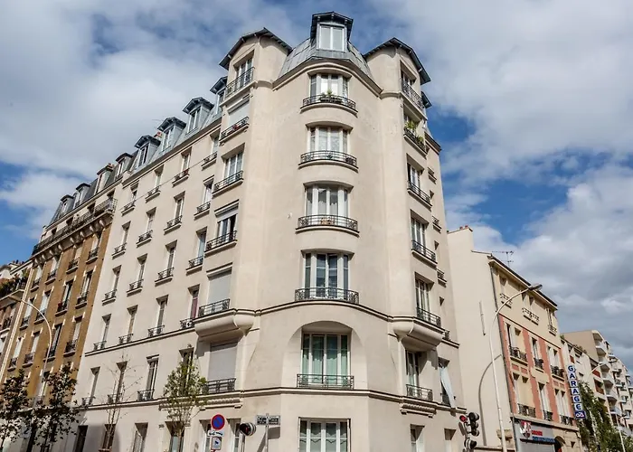 - Gabriel Peri Монруж